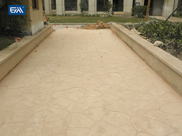 苏州小区压花地坪园路.jpg