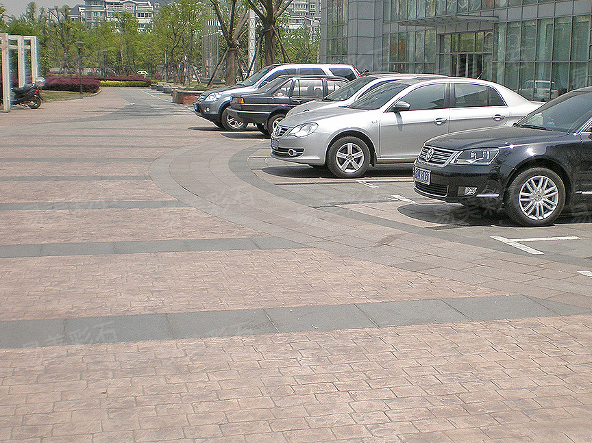 压模地坪包工包料多少钱一平方